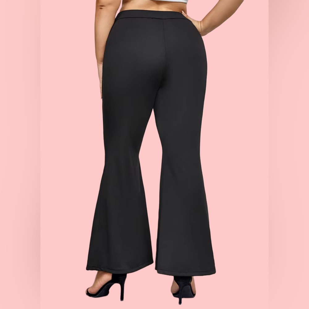 NWT Pantalon Woman’s Black Stretchy Flare Black Pants 3XL